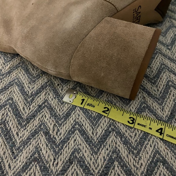 Elegant Tan Knee-High Women's Boots - Picture 6 of 6